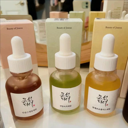 Korean Green Tea & Snail Mucin Glow Serum with Niacinamide & Propolis