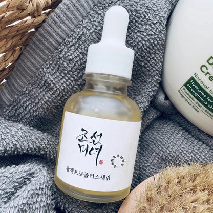 Korean Green Tea & Snail Mucin Glow Serum with Niacinamide & Propolis